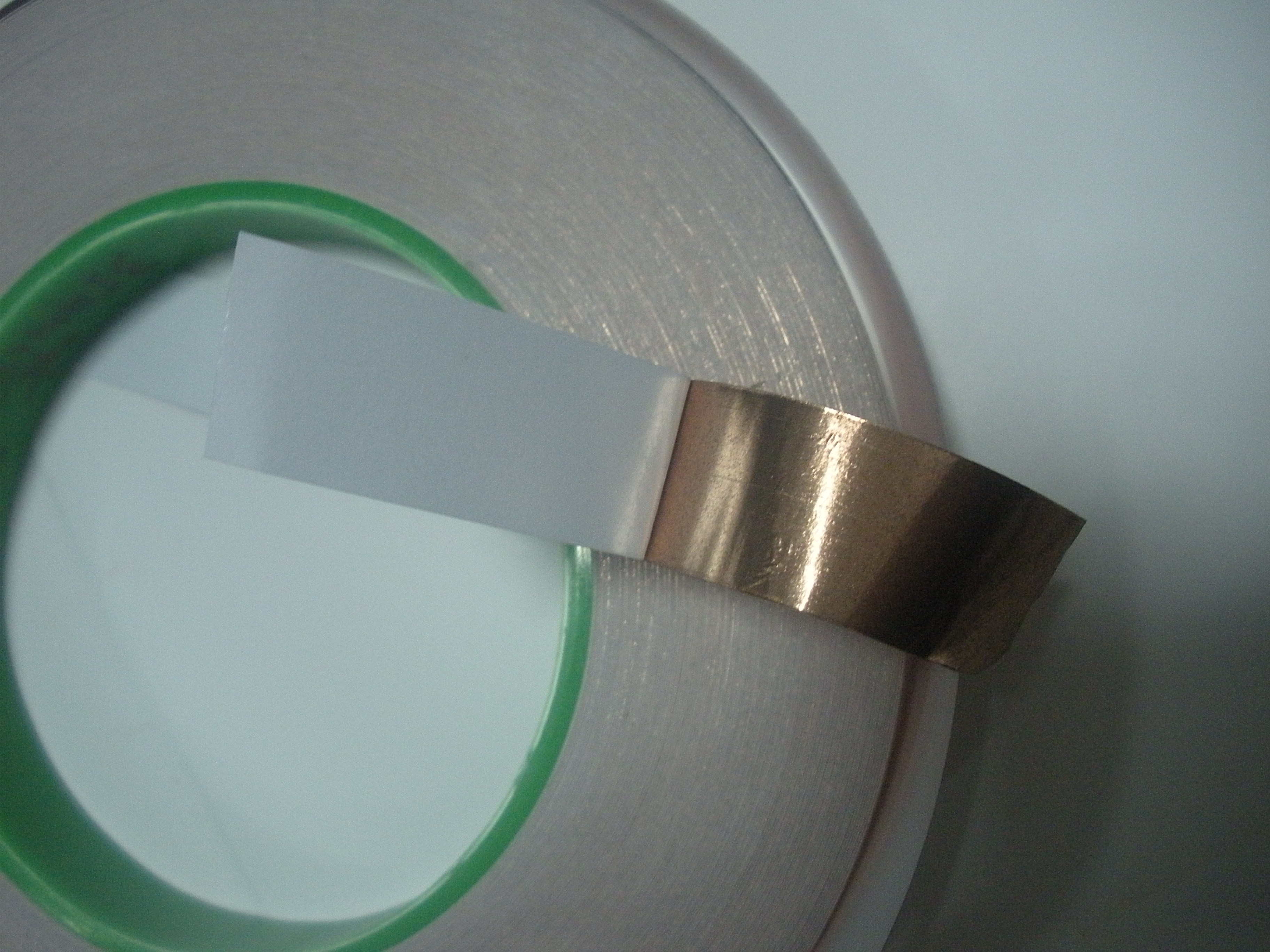 导电铜箔胶带单导和双导有什么区别吗？